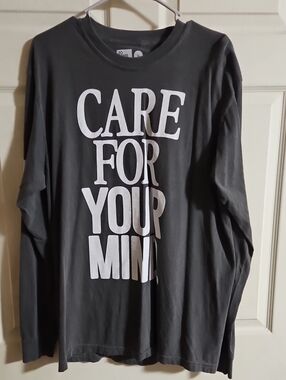 TO WRITE LOVE ON HER ARMS (TWLOHA) Caring For Your Mind: GRAY: NWT: UNISEX: L